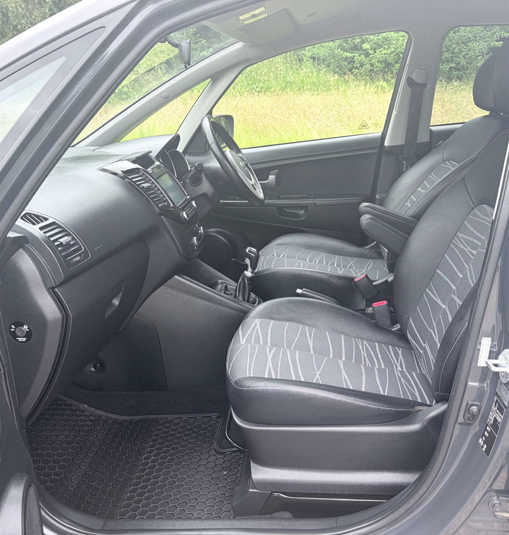 Kia Venga 1.6 3 Mpv Euro 6 123 Bhp Grey #8