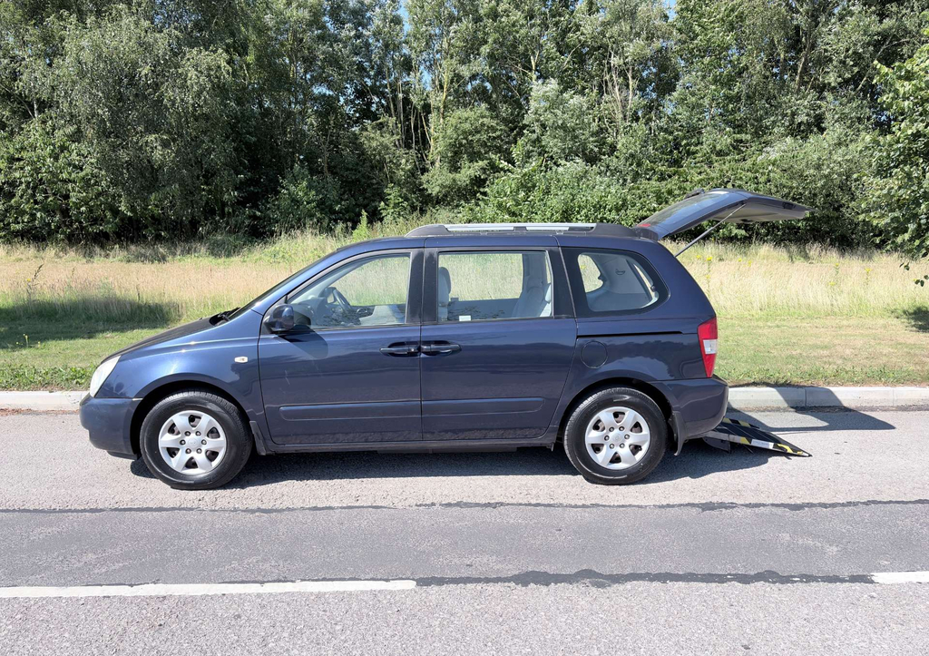 Kia Sedona Gs Low Miles Wheelchair Accessible Vehicle Wav D 
