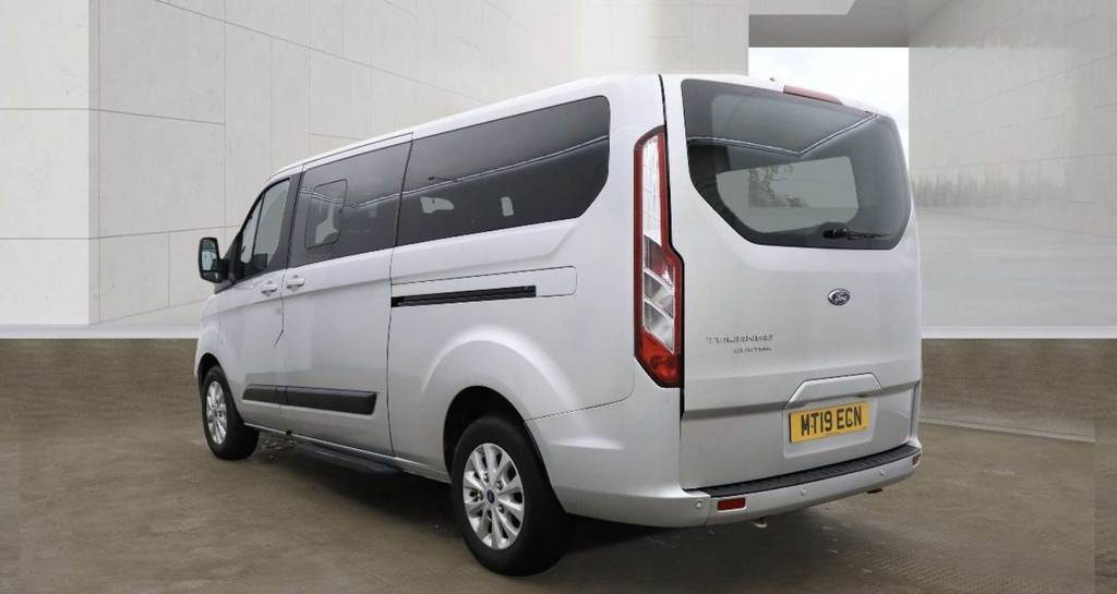 Ford Tourneo Custom 320 Zetec Tdci  #3