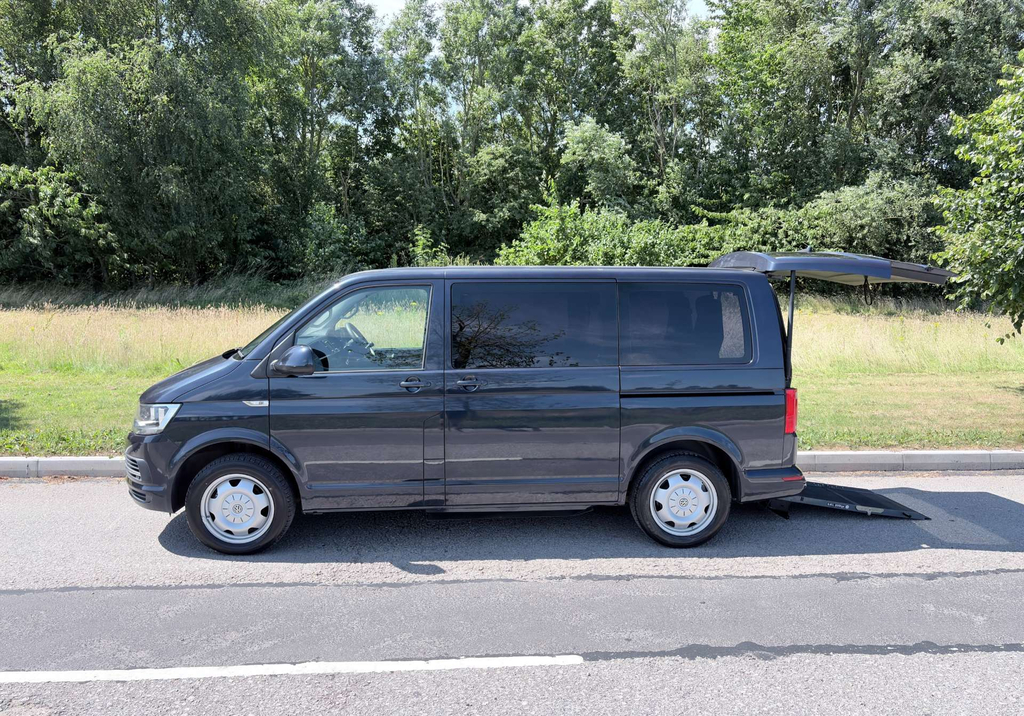 Volkswagen Transporter Dsg T30 Se Driver Transfer Wheelchair Accessible