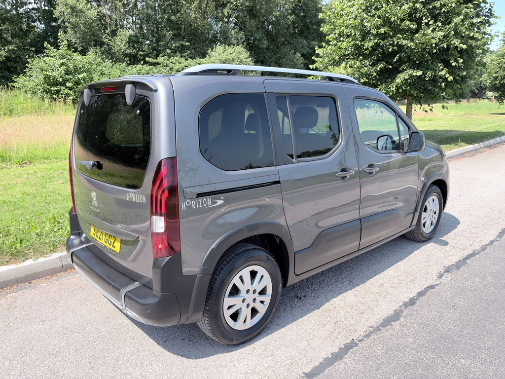 Peugeot Rifter Allure Premium Wheelchair Accessible V #4
