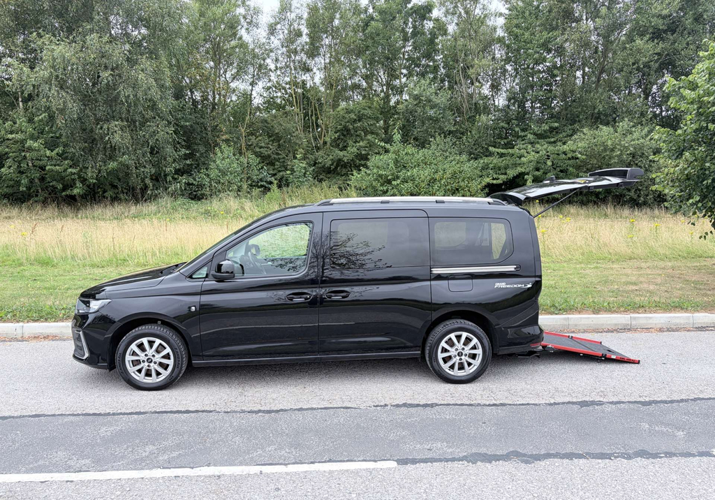 Ford Grand Tourneo Connect Allied Wheelchair Accessible Vehicle Wav Disable 