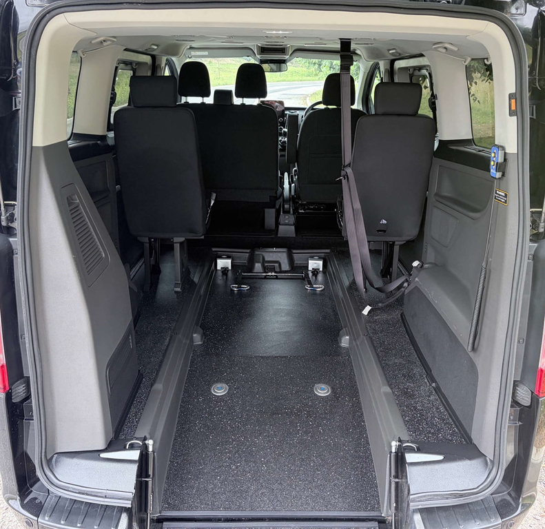 Ford Tourneo Custom 320 Titanium Allied Wheelchair Accessible Vehicl #6