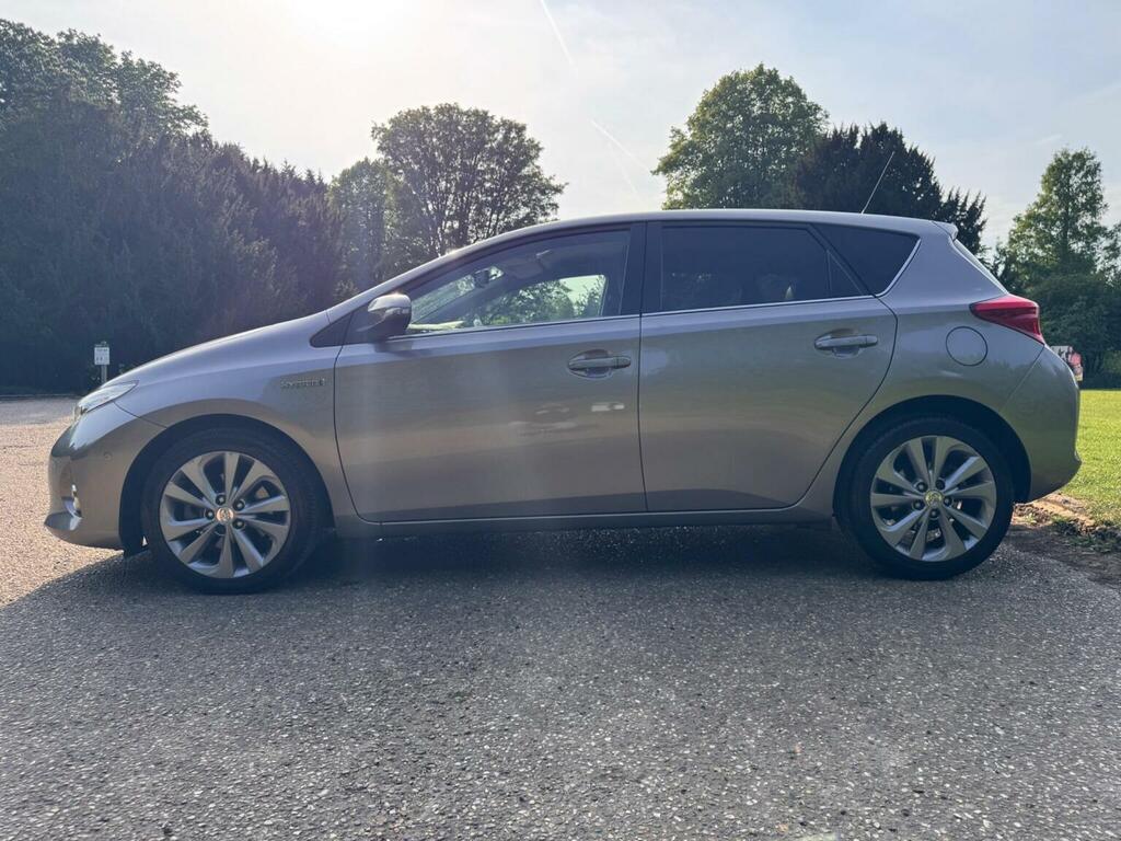 Toyota Auris Hatchback 1.8 Vvt-h Excel Cvt Euro 5 Ss 20 Brown #5