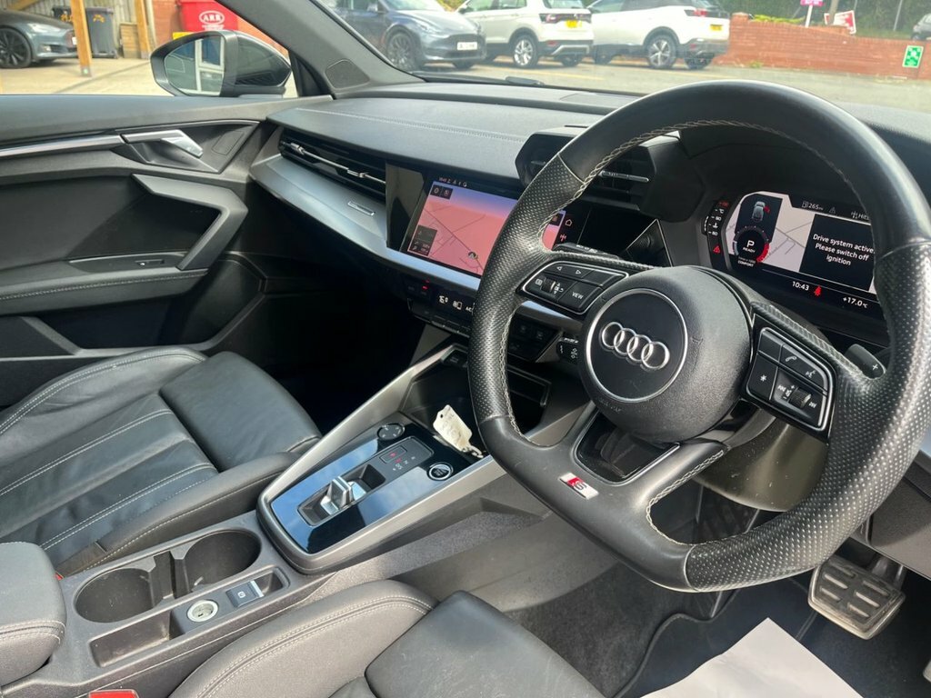 Audi A3 1L S Line SA23YFL Black #2