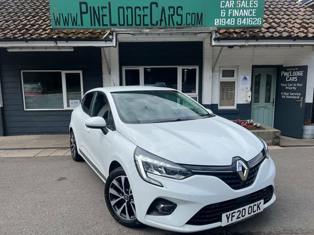 Renault Clio 1L Iconic White