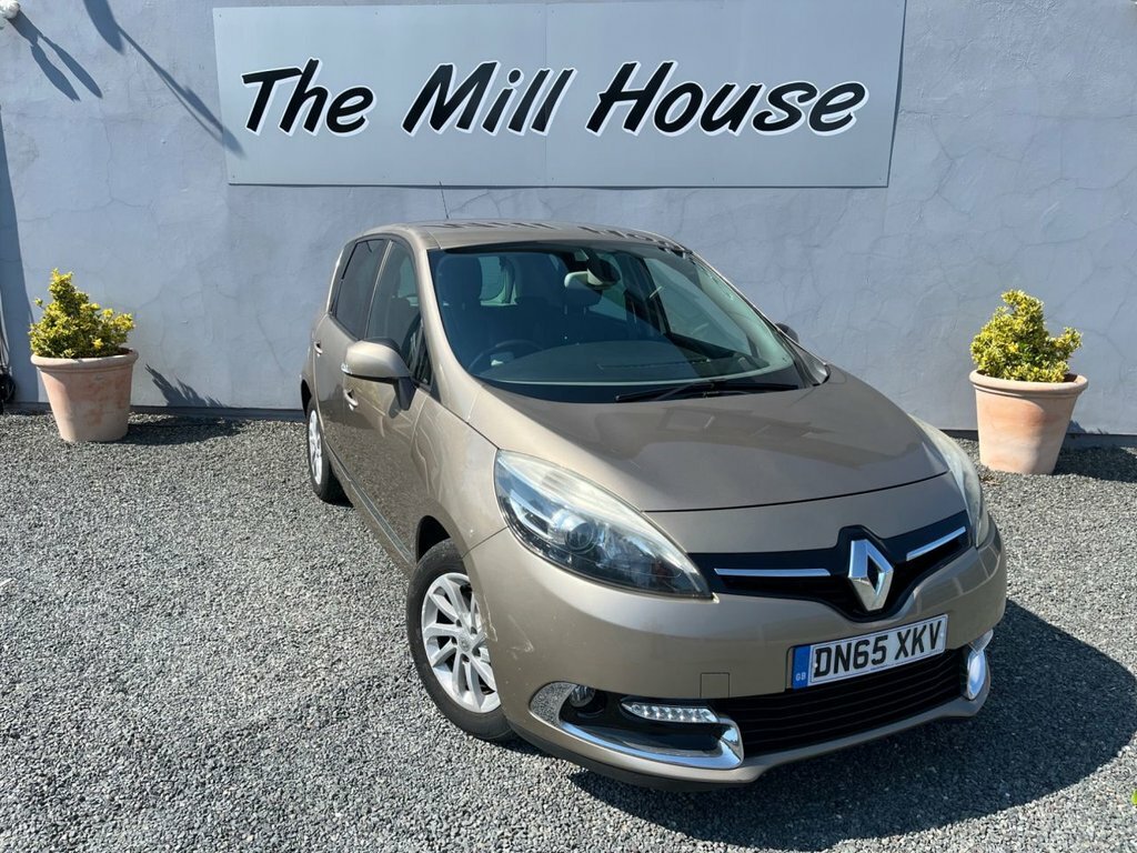 Renault Scenic 1.5L Dynamique Nav Beige