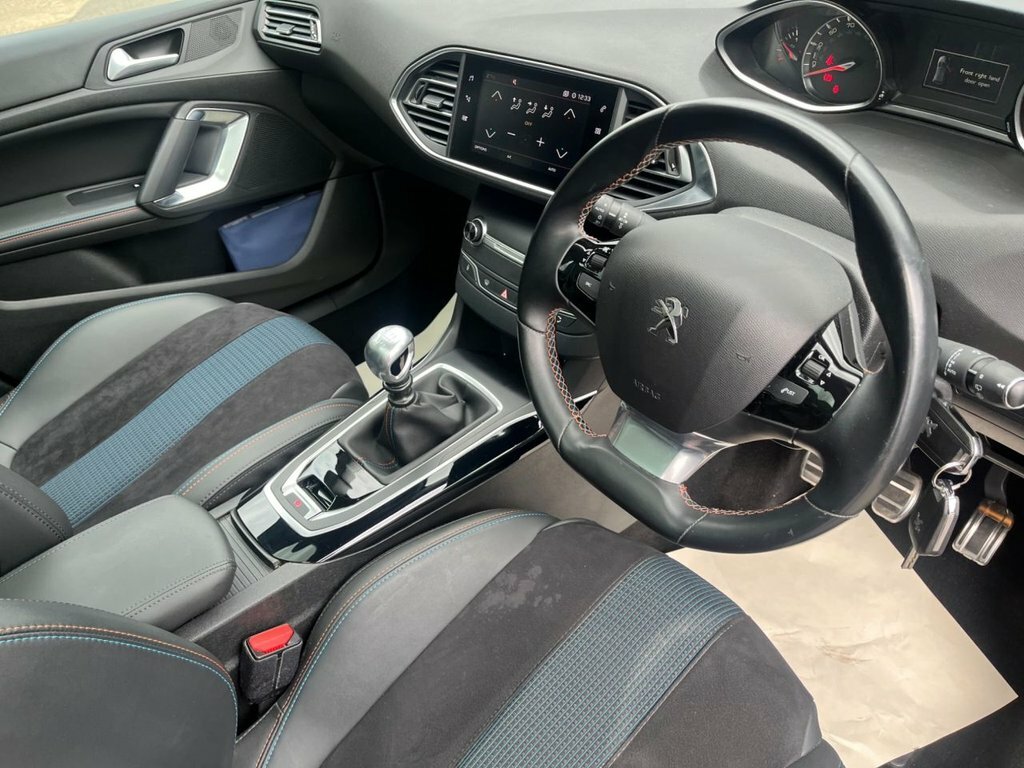 Peugeot 308 1.2L Tech Edition Blue #2