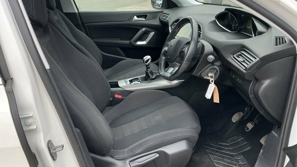 Peugeot 308 1.2 Puretech 130 Allure Eat6 Grey #9
