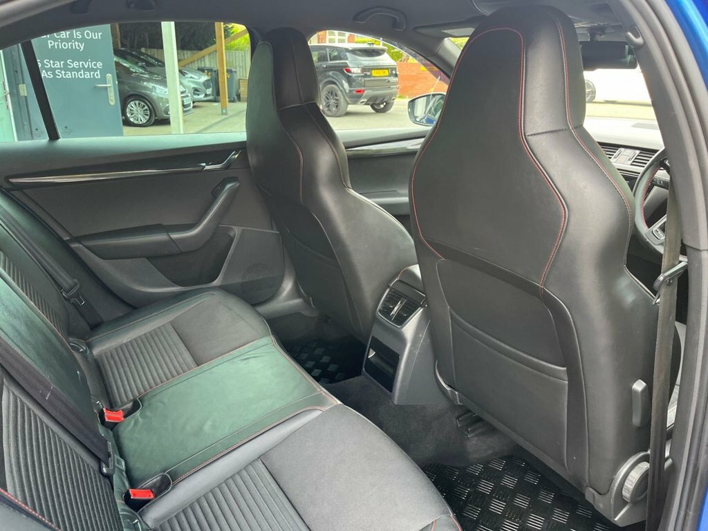Skoda Octavia 2.0 Tdi Se Estate Euro 5 Ss Red #45