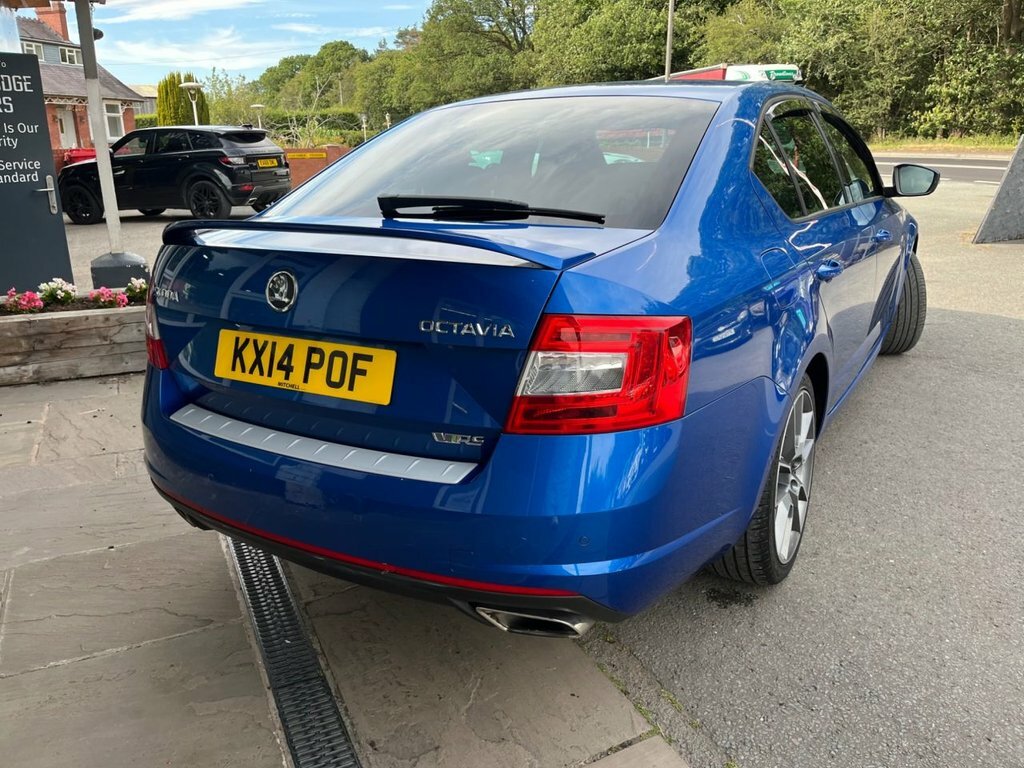 Skoda Octavia 2.0 Tdi Se Estate Euro 5 Ss Red #20