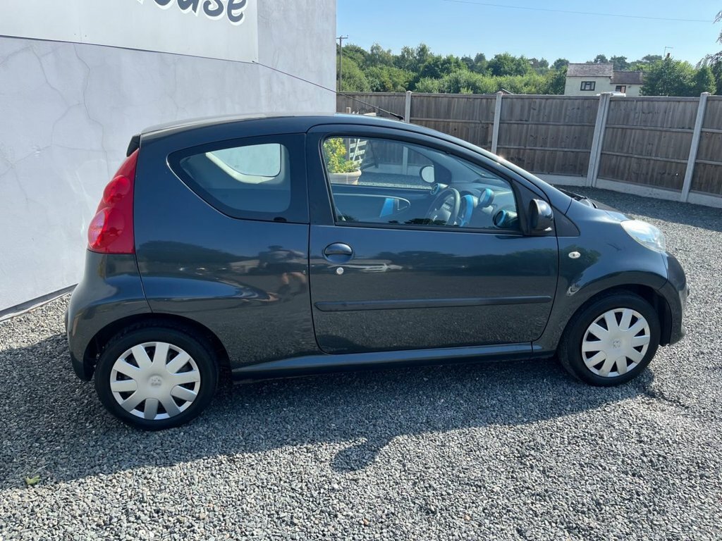 Peugeot 107 1.0 Urban Hatchback Silver #17