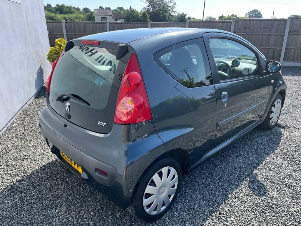 Peugeot 107 1.0 Urban Hatchback Silver #16