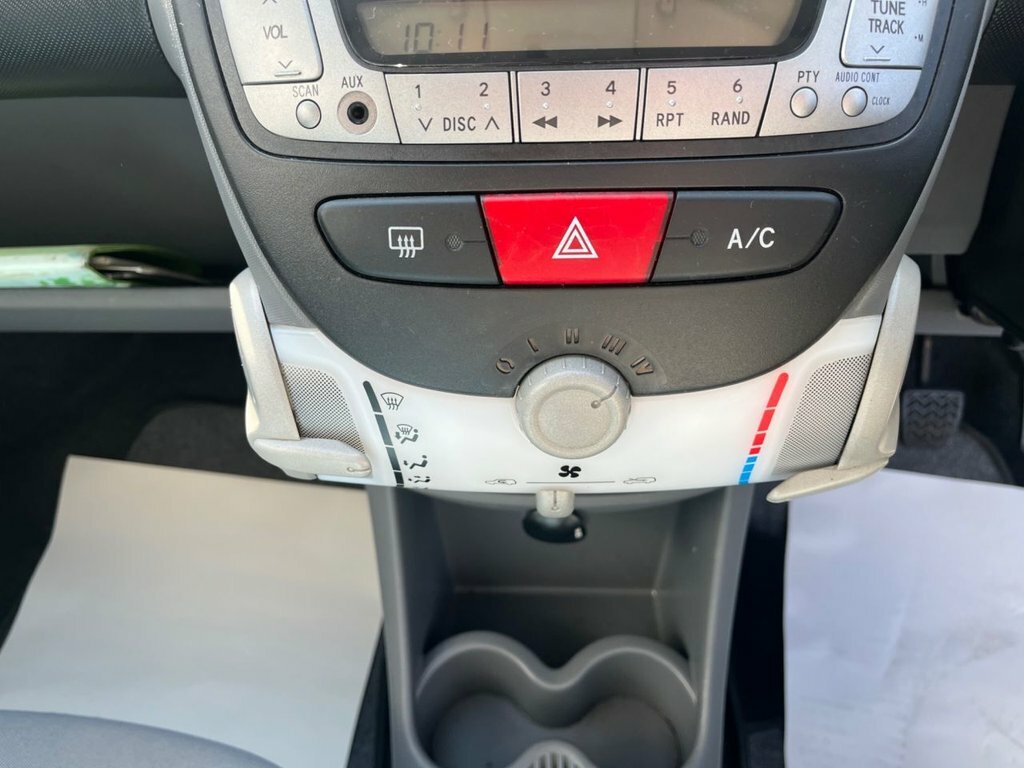 Peugeot 107 1.0 Urban Hatchback Silver #28