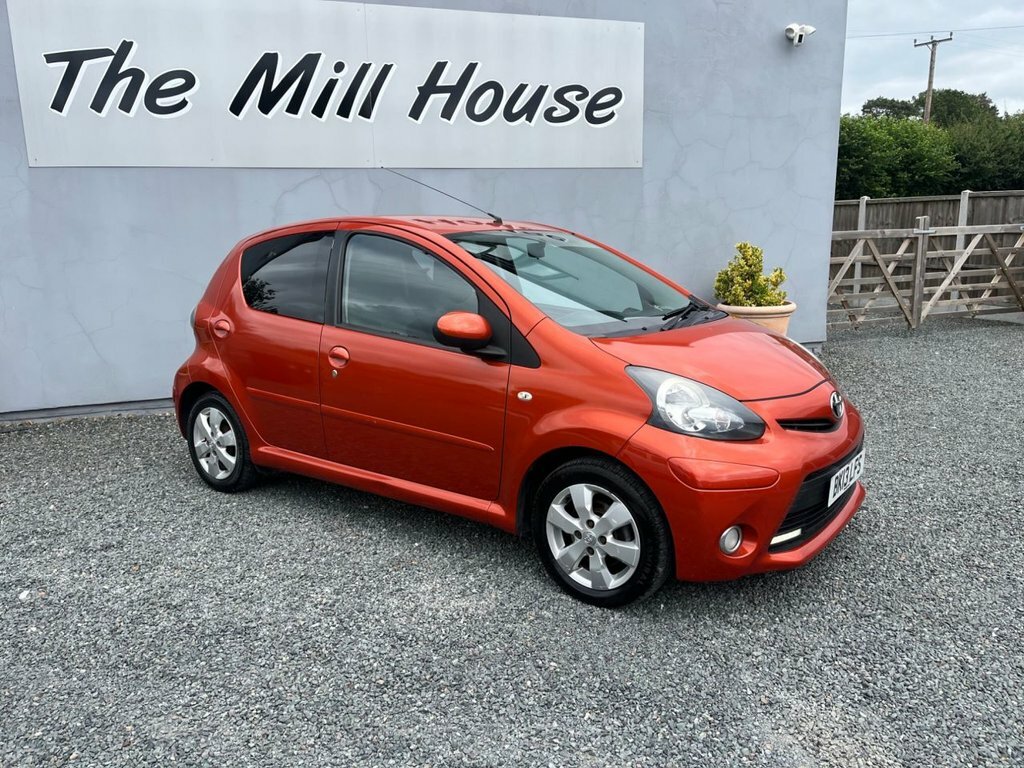Toyota Aygo 1L Fire Orange #6