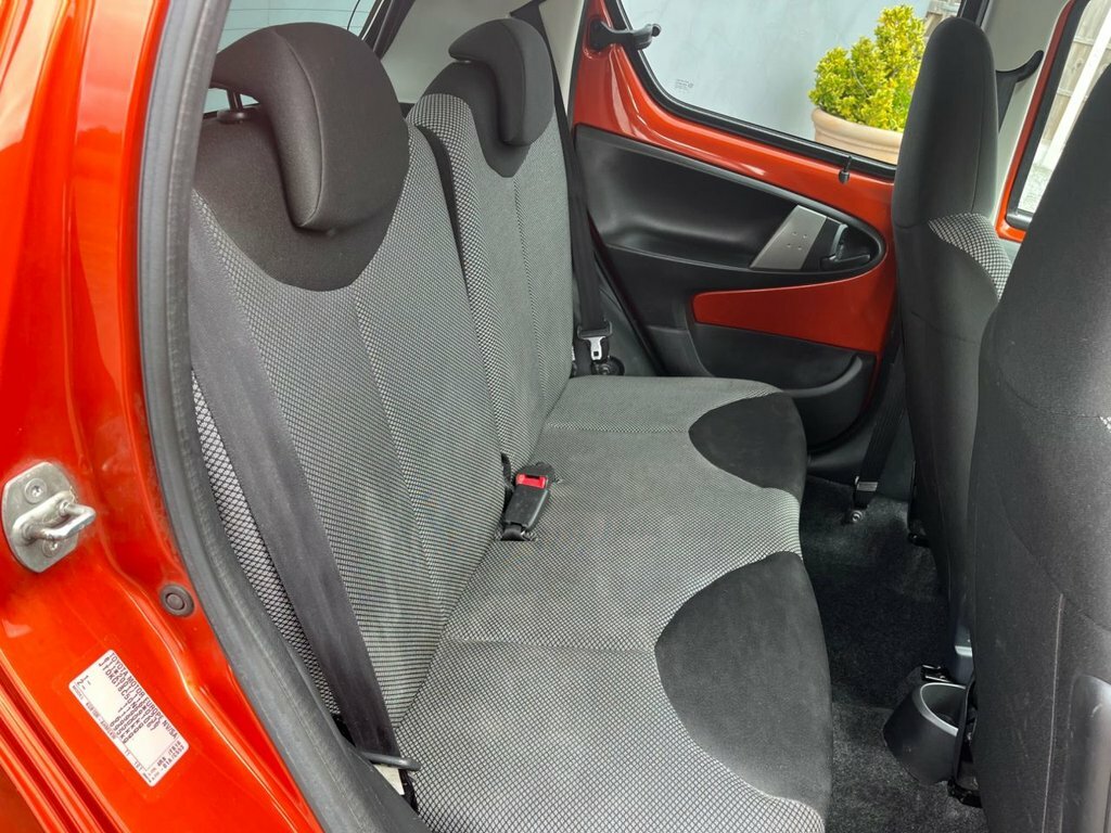 Toyota Aygo 1.0 Vvt-i Move Euro 5 White #31