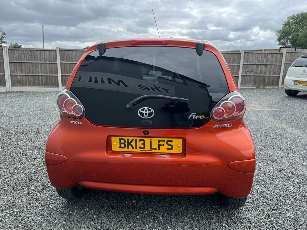 Toyota Aygo 1.0 Vvt-i Move Euro 5 White #8