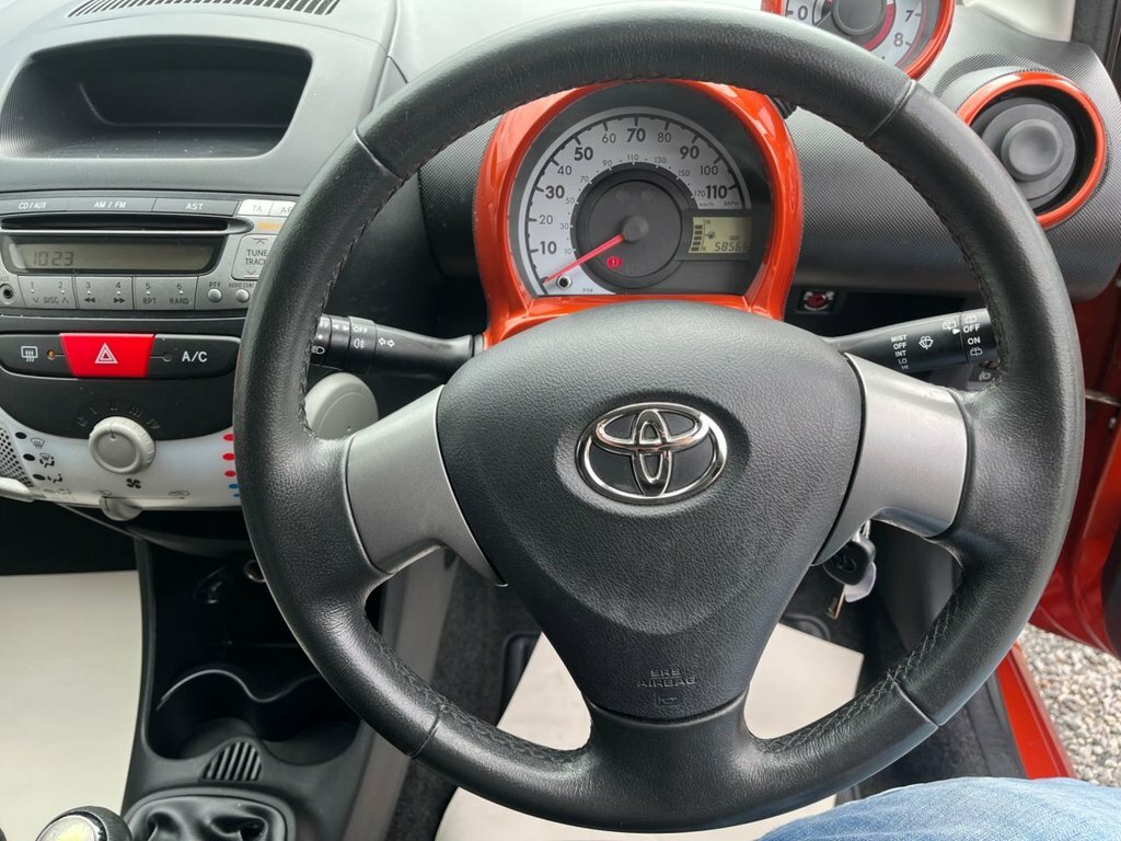 Toyota Aygo 1.0 Vvt-i Move Euro 5 White #23