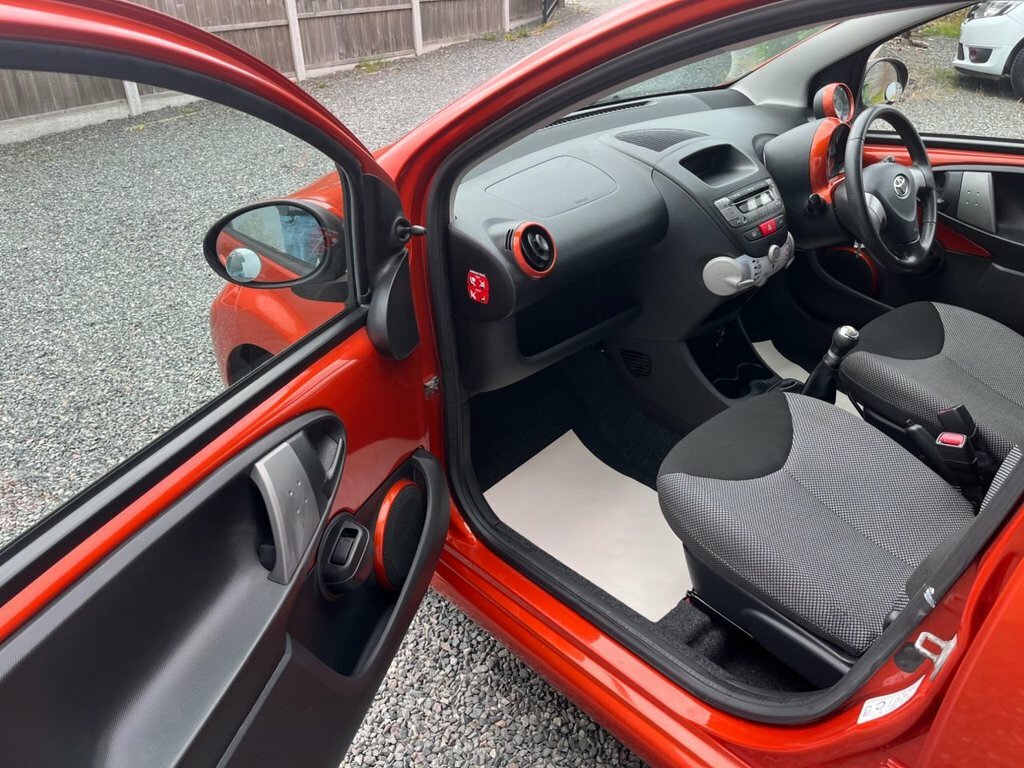 Toyota Aygo 1.0 Vvt-i Move Euro 5 White #41