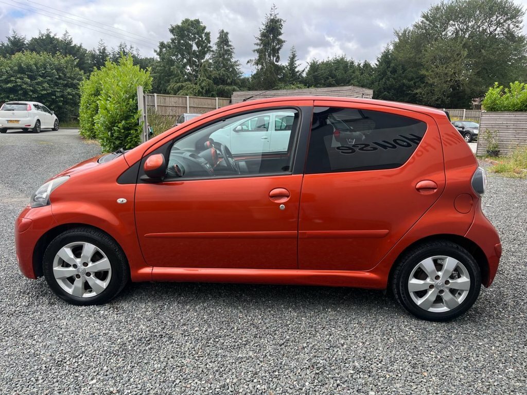 Toyota Aygo 1.0 Vvt-i Move Euro 5 White #11