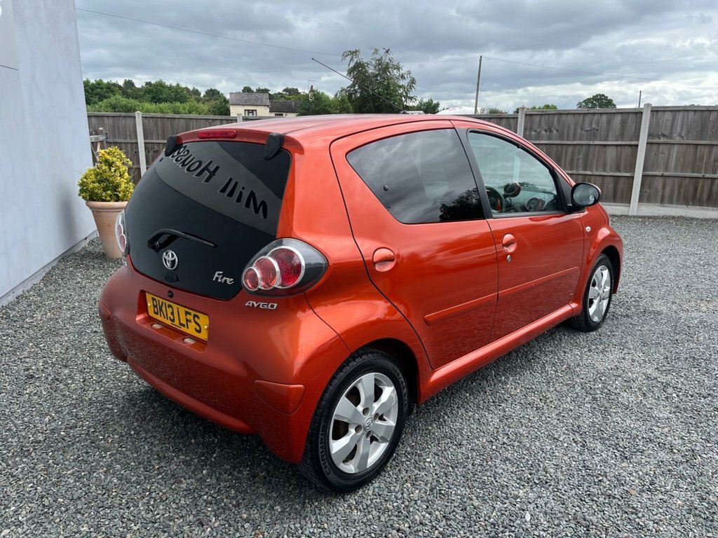Toyota Aygo 1.0 Vvt-i Move Euro 5 White #9