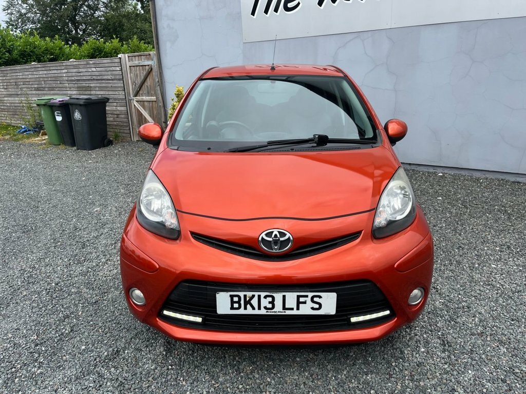 Toyota Aygo 1.0 Vvt-i Move Euro 5 White #15