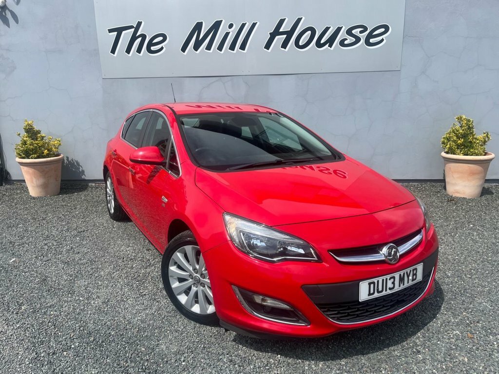 Vauxhall Astra 1L Se Red