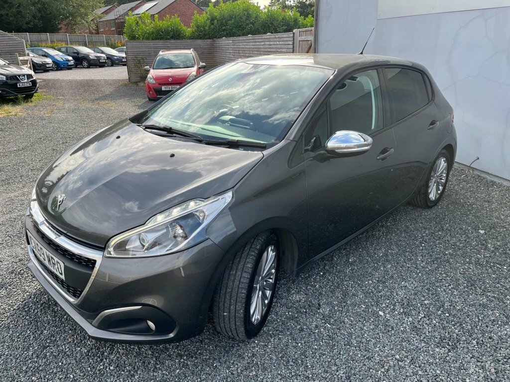 Peugeot 208 1.2L Signature Grey #5