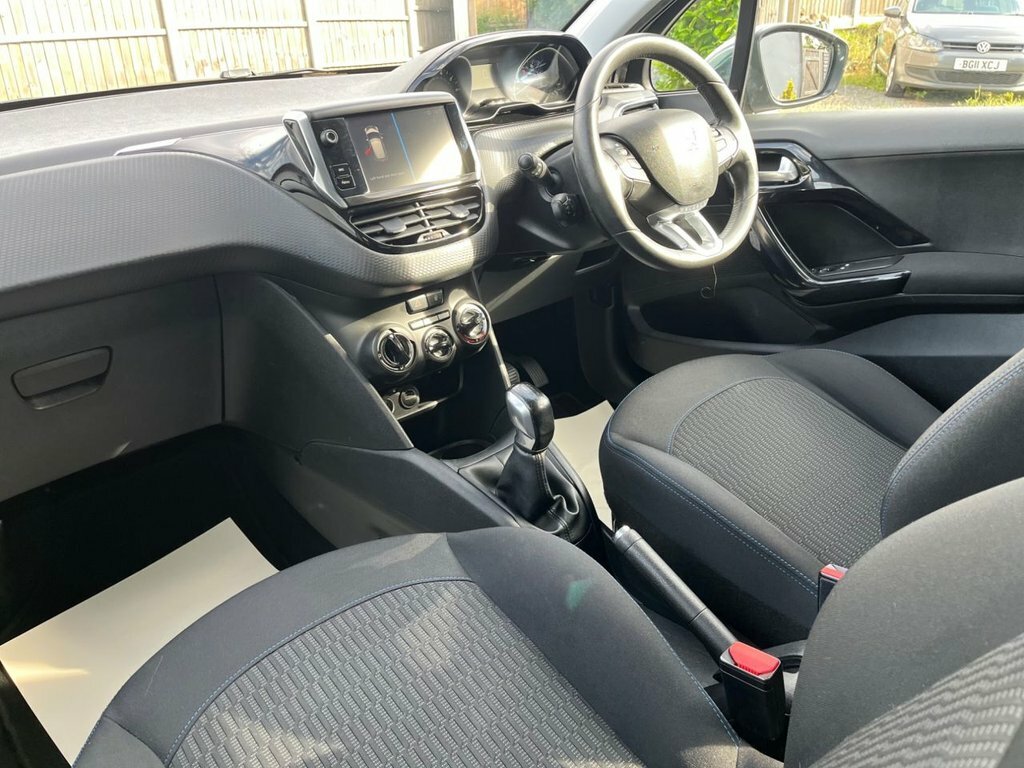 Peugeot 208 1.2 Puretech Signature Euro 6 Ss  #45