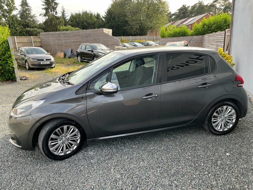 Peugeot 208 1.2 Puretech Signature Euro 6 Ss  #24