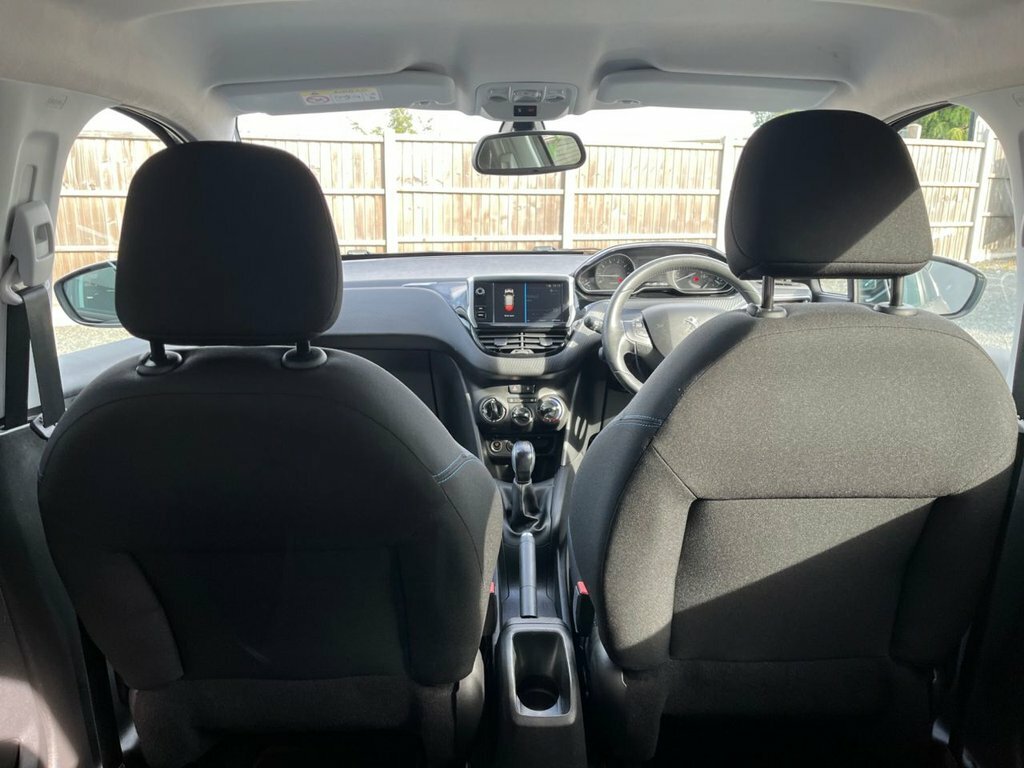 Peugeot 208 1.2 Puretech Signature Euro 6 Ss  #39