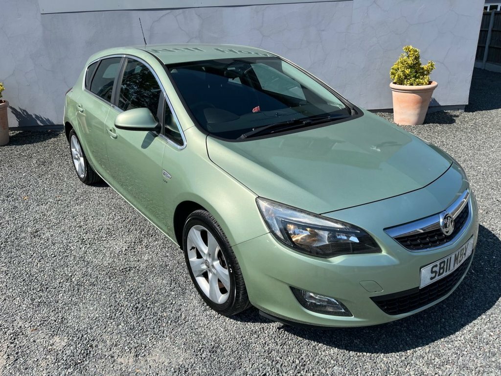 Vauxhall Astra 2011 Vauxhall Astranbsp1.6 16V Sri Sports Tourer Silver #9