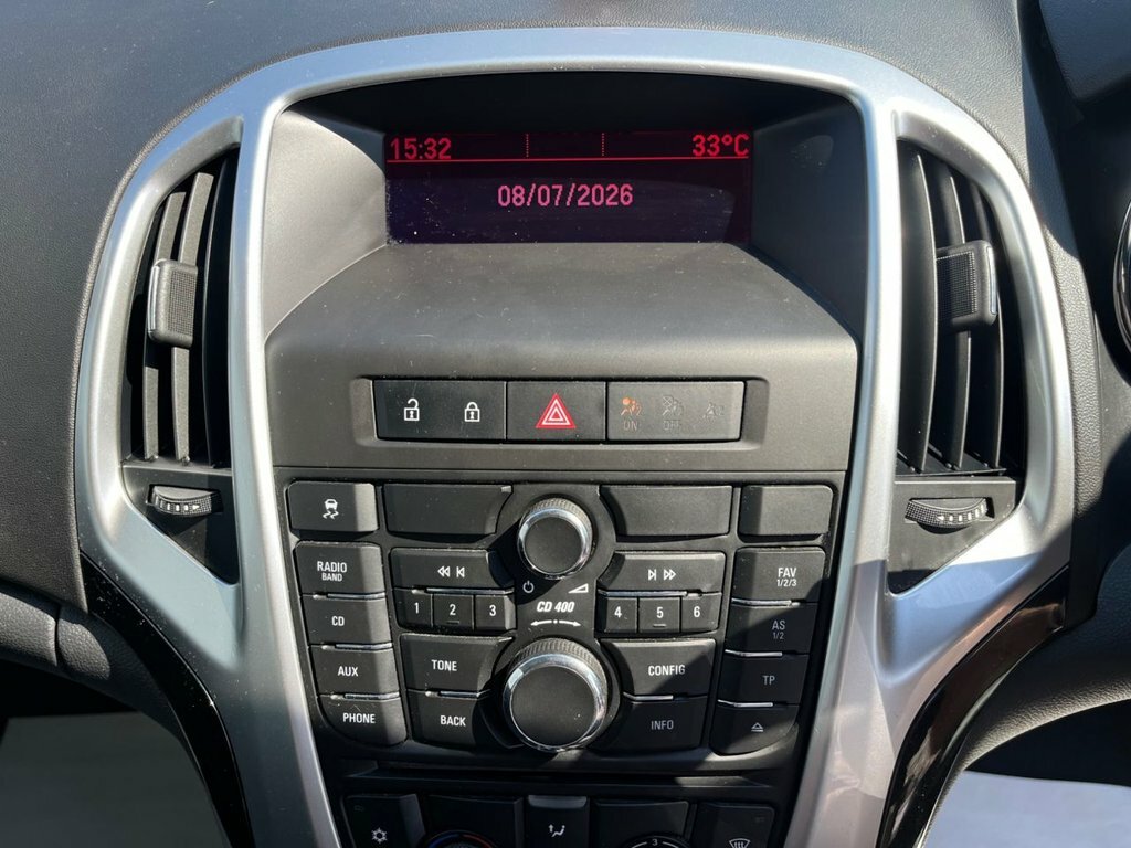 Vauxhall Astra 2011 Vauxhall Astranbsp1.6 16V Sri Sports Tourer Silver #28