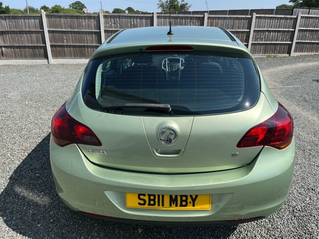 Vauxhall Astra 2011 Vauxhall Astranbsp1.6 16V Sri Sports Tourer Silver #16