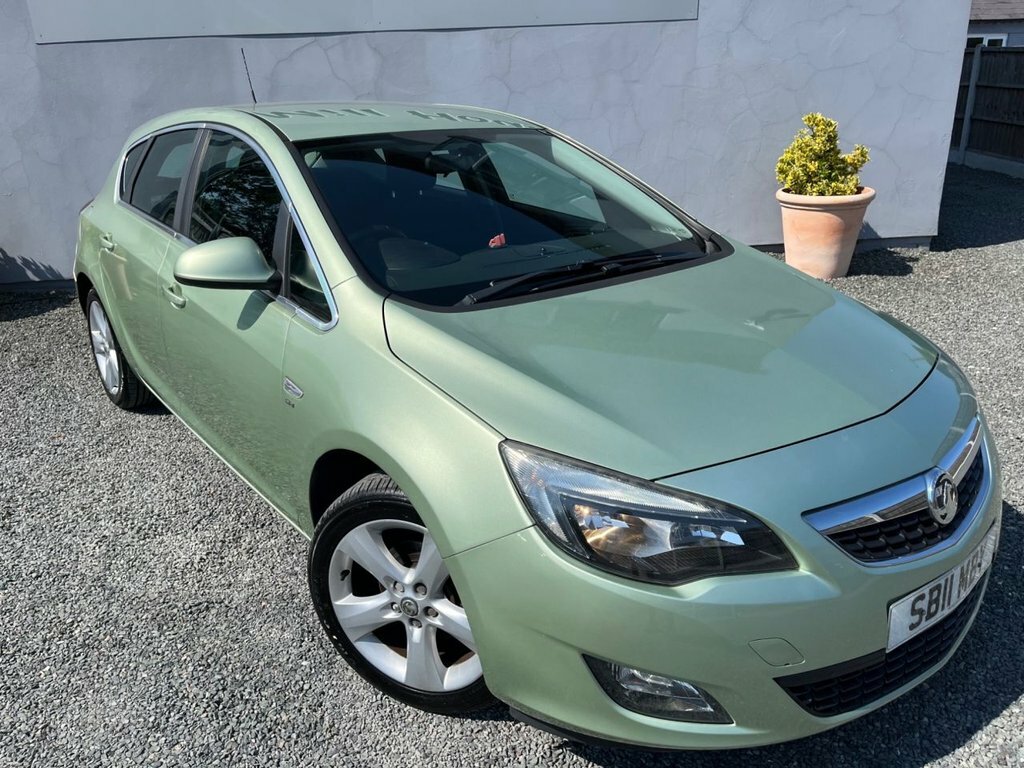 Vauxhall Astra 2011 Vauxhall Astranbsp1.6 16V Sri Sports Tourer Silver #10