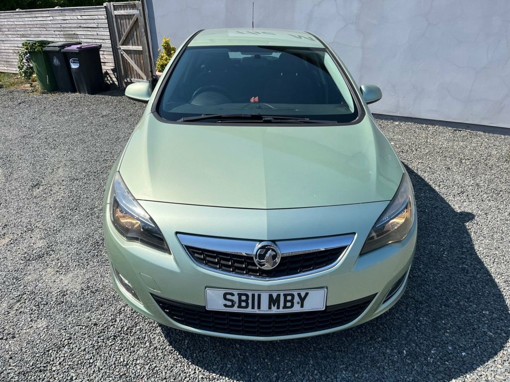 Vauxhall Astra 2011 Vauxhall Astranbsp1.6 16V Sri Sports Tourer Silver #22