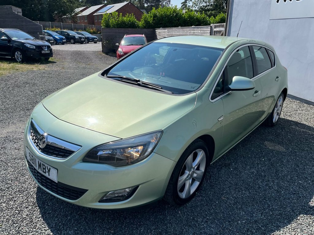 Vauxhall Astra 2011 Vauxhall Astranbsp1.6 16V Sri Sports Tourer Silver #19