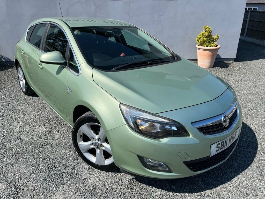 Vauxhall Astra 2011 Vauxhall Astranbsp1.6 16V Sri Sports Tourer Silver #7