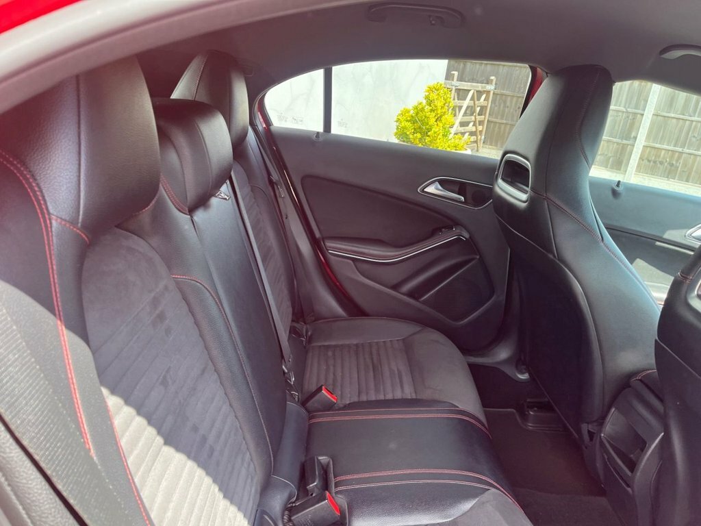 Mercedes-Benz A Class 2L Amg Sport Red #4