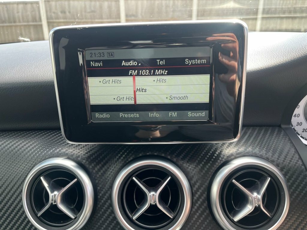 Mercedes-Benz A Class 2L Amg Sport Red #3