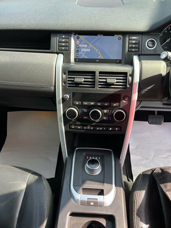 Land Rover Discovery Sport 2L Sr AW14JAK Red #3