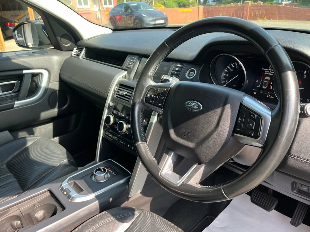 Land Rover Discovery Sport 2L Sr AW14JAK Red #2