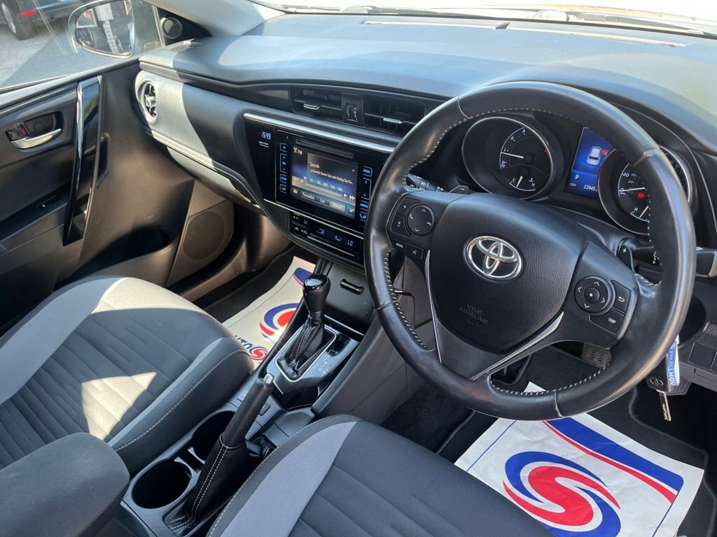 Toyota Auris 1.2L Icon Blue #2