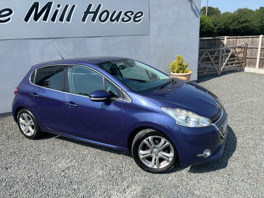 Peugeot 208 Access Silver #9