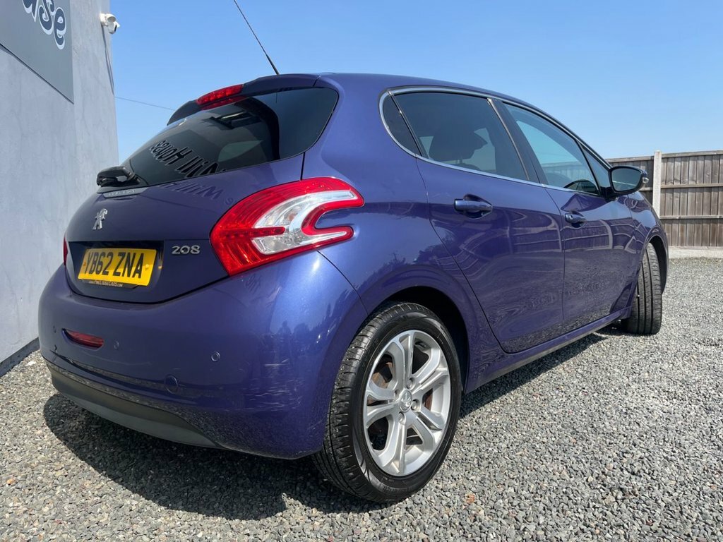 Peugeot 208 Access Silver #20
