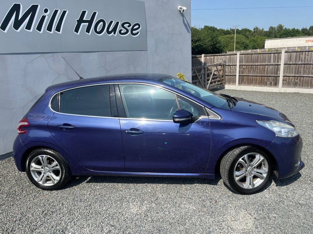 Peugeot 208 Access Silver #15