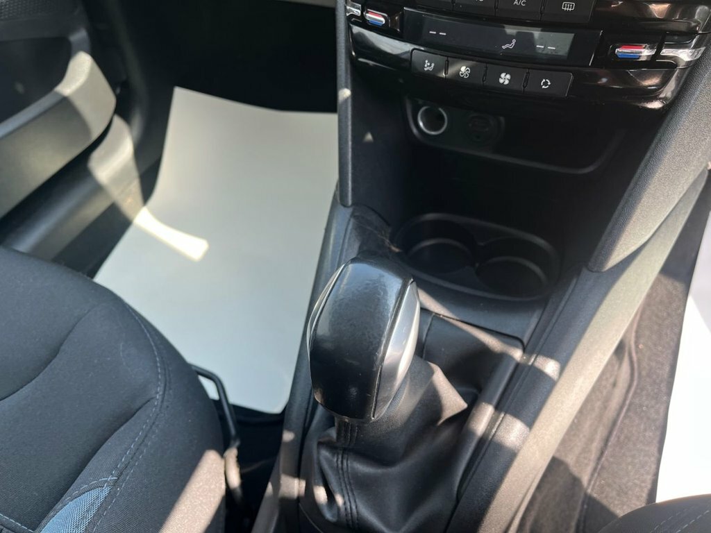 Peugeot 208 Access Silver #22