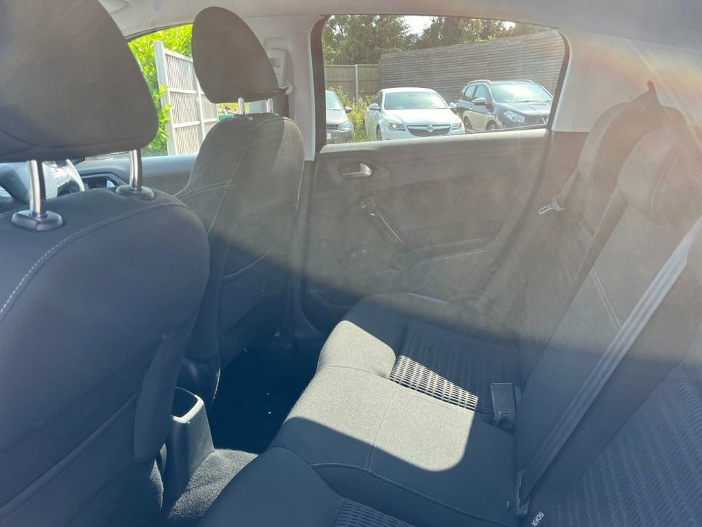 Peugeot 208 Access Silver #33