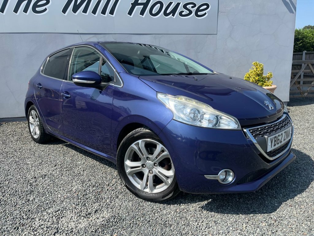 Peugeot 208 Access Silver #8