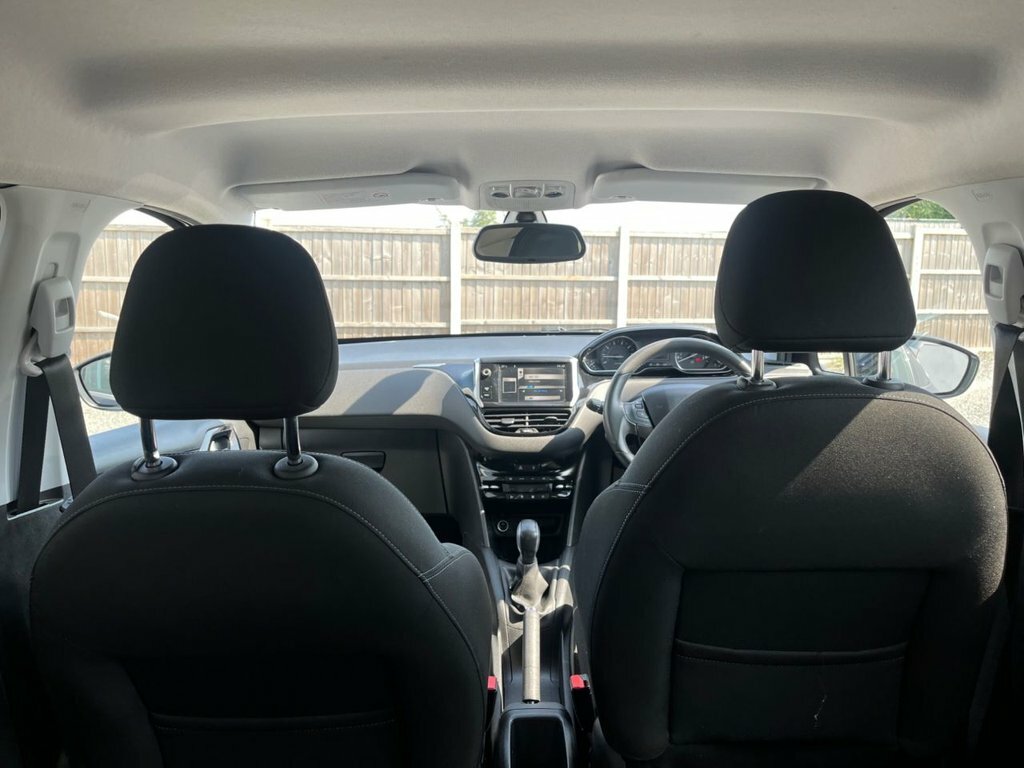 Peugeot 208 Access Silver #29